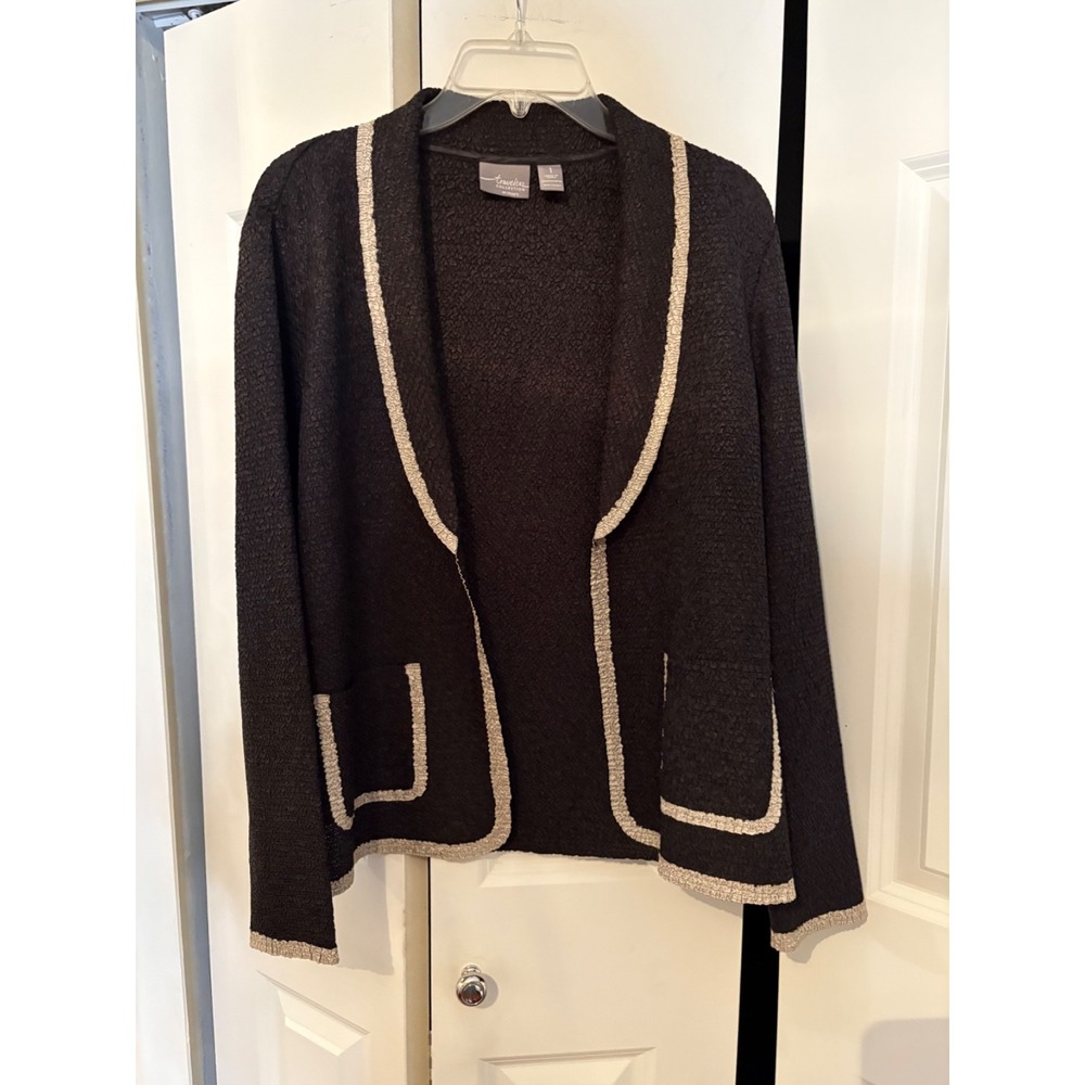 Chico's Travelers Jacket – Size 1 – Black with Tan Stripe – Open Front – Wrinkle